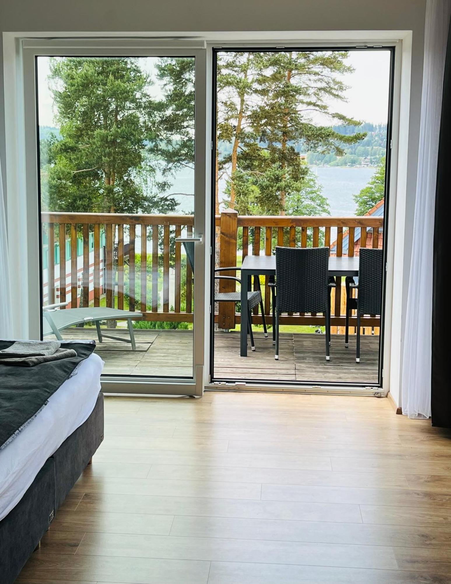 Lipno Beach Apartment Lipno nad Vltavou Luaran gambar